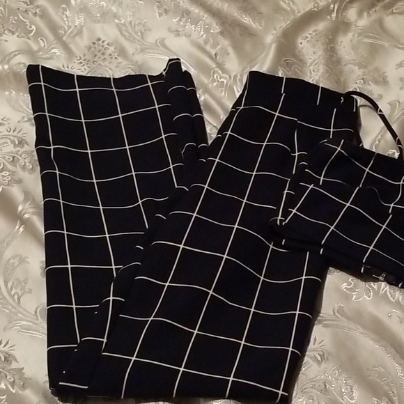 Fashion Nova 2 Piece Outfit - Picture 7 of 12